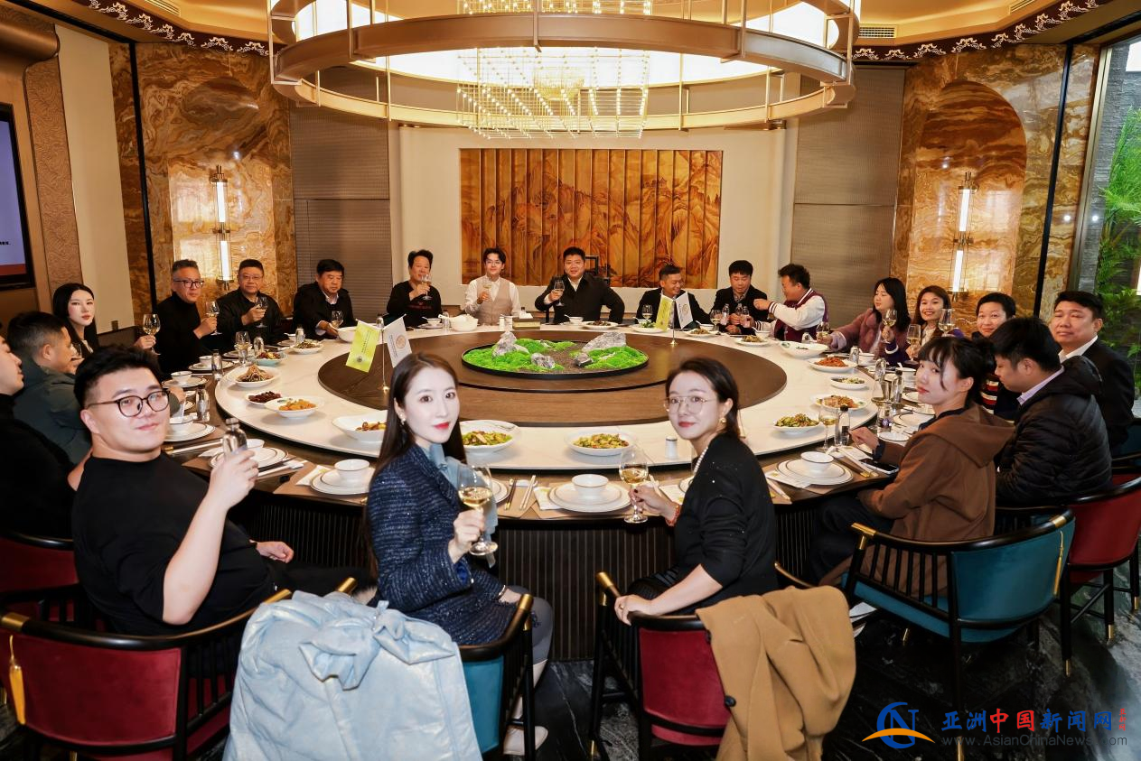 1763818477533031.png 1763818477533031.png