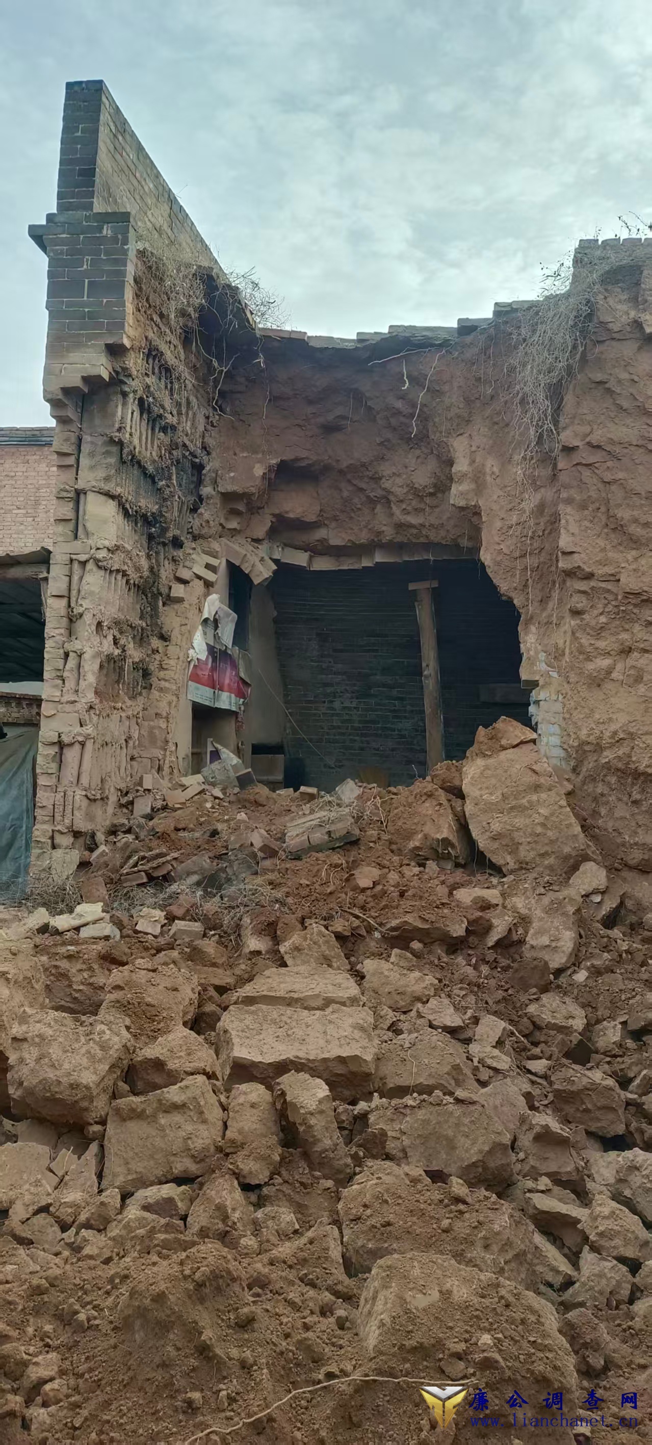 1764121455872526.jpg 1764121455872526.jpg